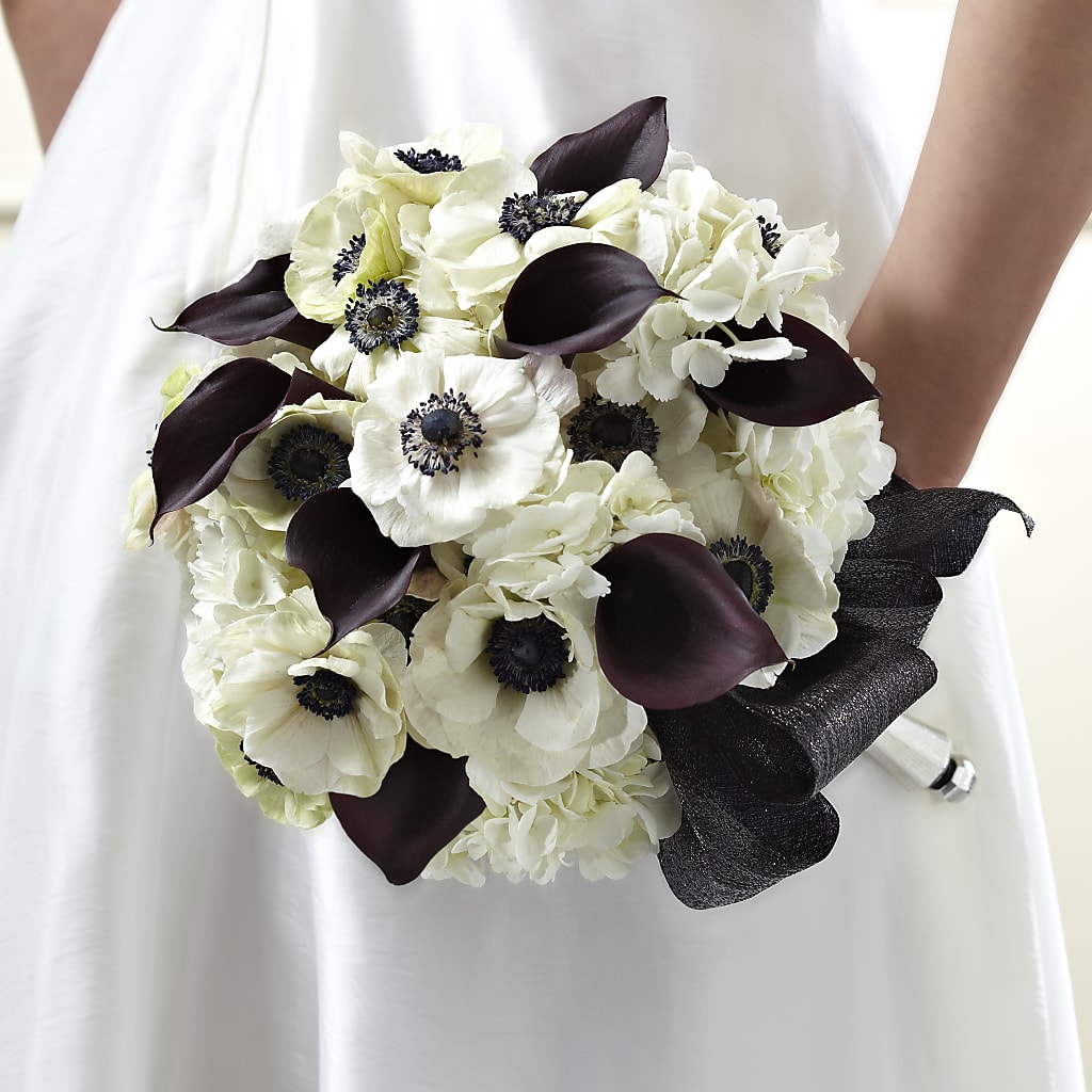 To Have and To Hold Bouquet – MY LADY'S FLORIST, Westland MI