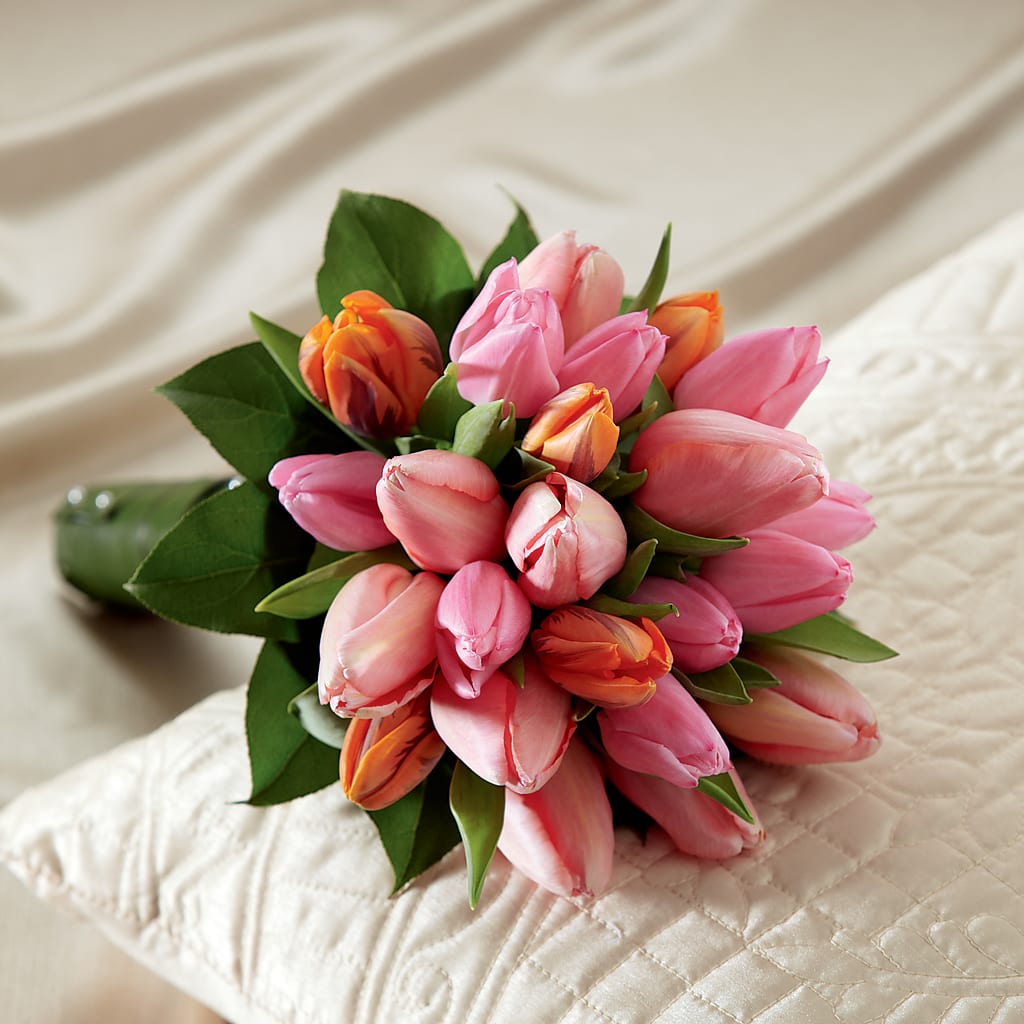 Embraceable Bouquet – MY LADY'S FLORIST, Westland MI