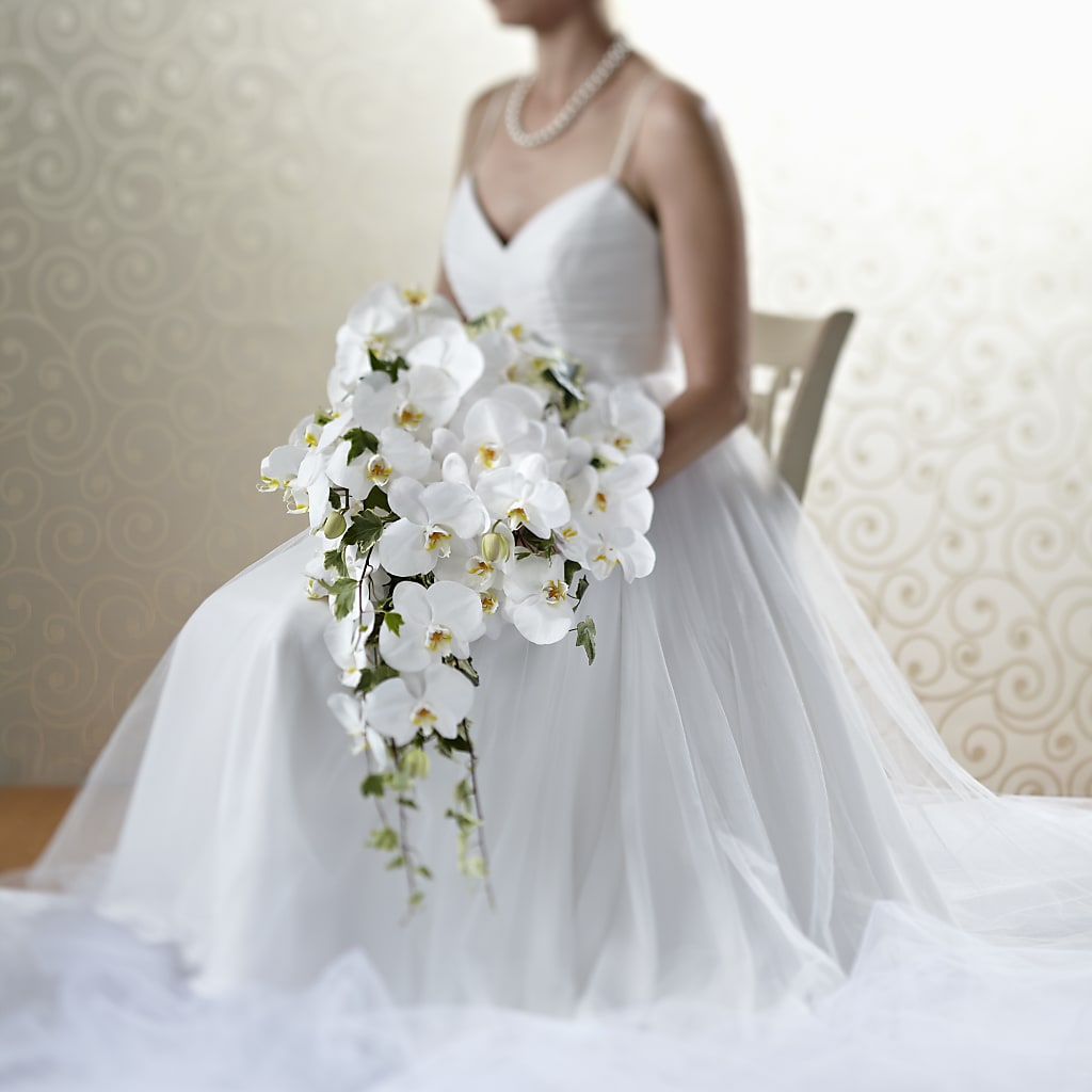 Classic White Bouquet – MY LADY'S FLORIST, Westland MI