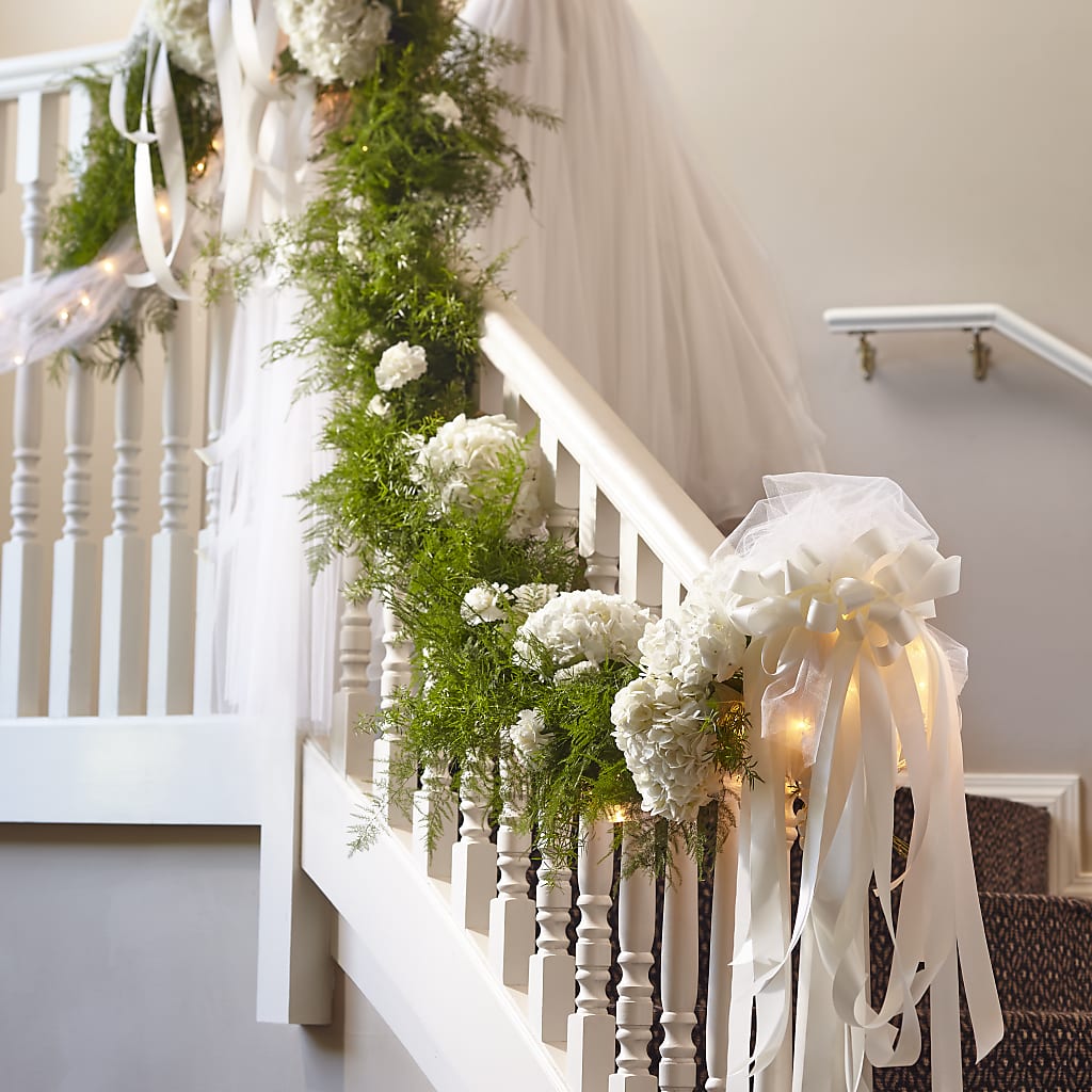 Champagne Dreams Garland – MY LADY'S FLORIST, Westland MI