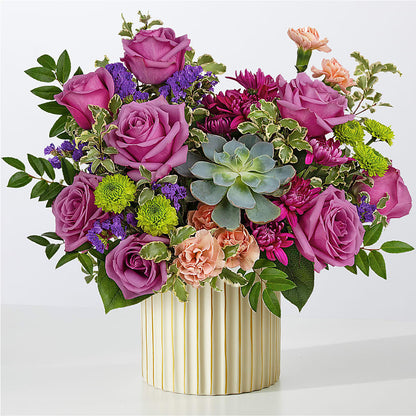 Vous êtes un bouquet de gemmes avec un vase ivoire