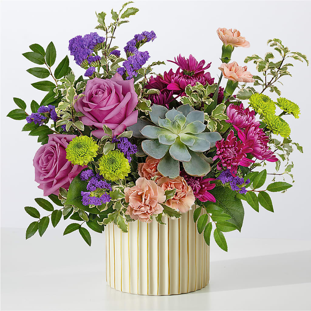 Vous êtes un bouquet de gemmes avec un vase ivoire